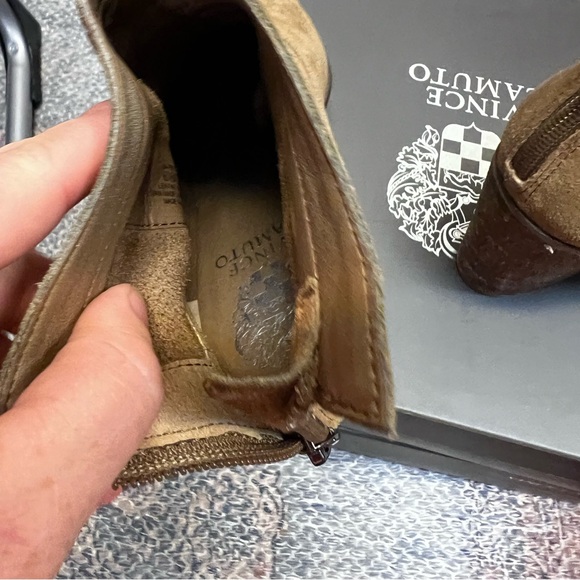 Vince Camuto Fretzia boots. Size 6.5 - Picture 2 of 6